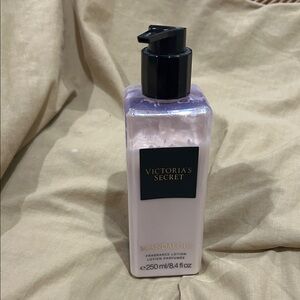 Victoria's Secret Scandalous Fragrance Lotion - Lavender Pink